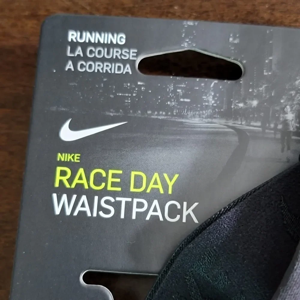 Nike New York City Marathon Race Day Waistpack Fanny Bag Pack Black White New